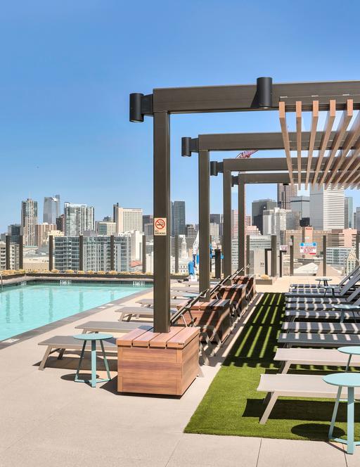 Luxury rooftop pool overlooking Denver skyline - Citizen Apartments